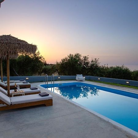 Gramvella Resort Adelianos Kampos Ngoại thất bức ảnh