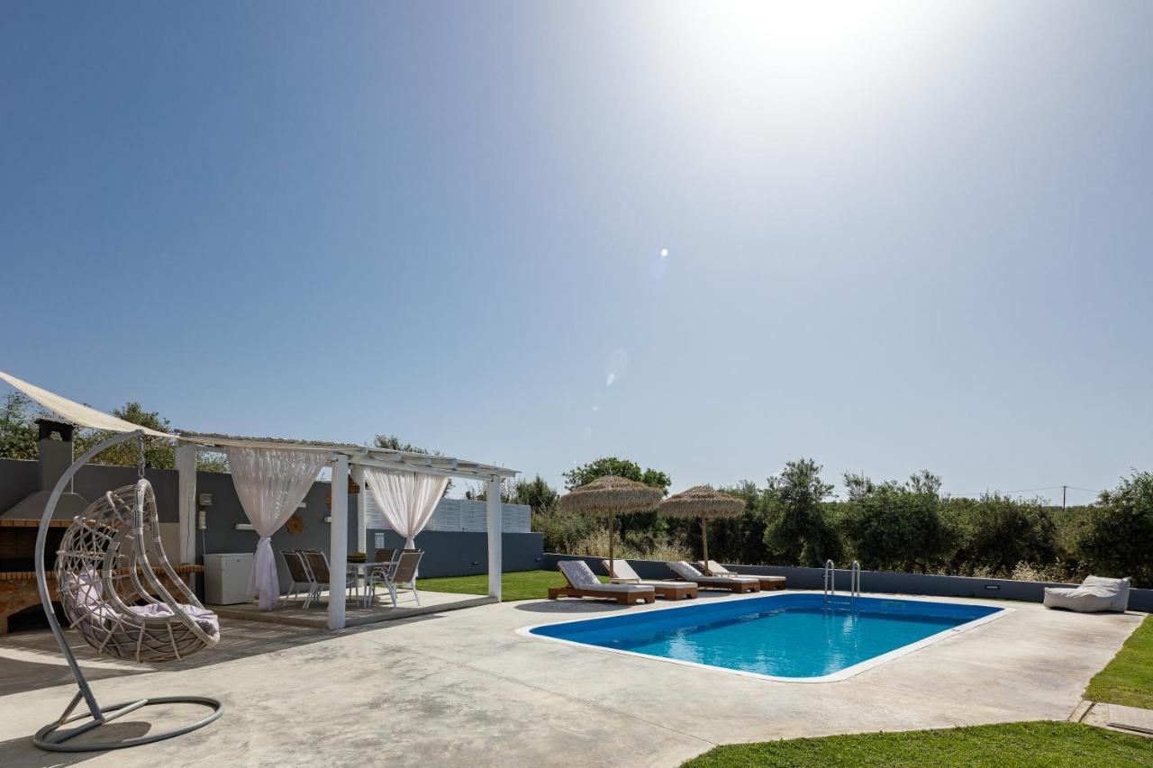 Gramvella Resort Adelianos Kampos Ngoại thất bức ảnh